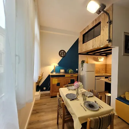 Des Halles Apartment *